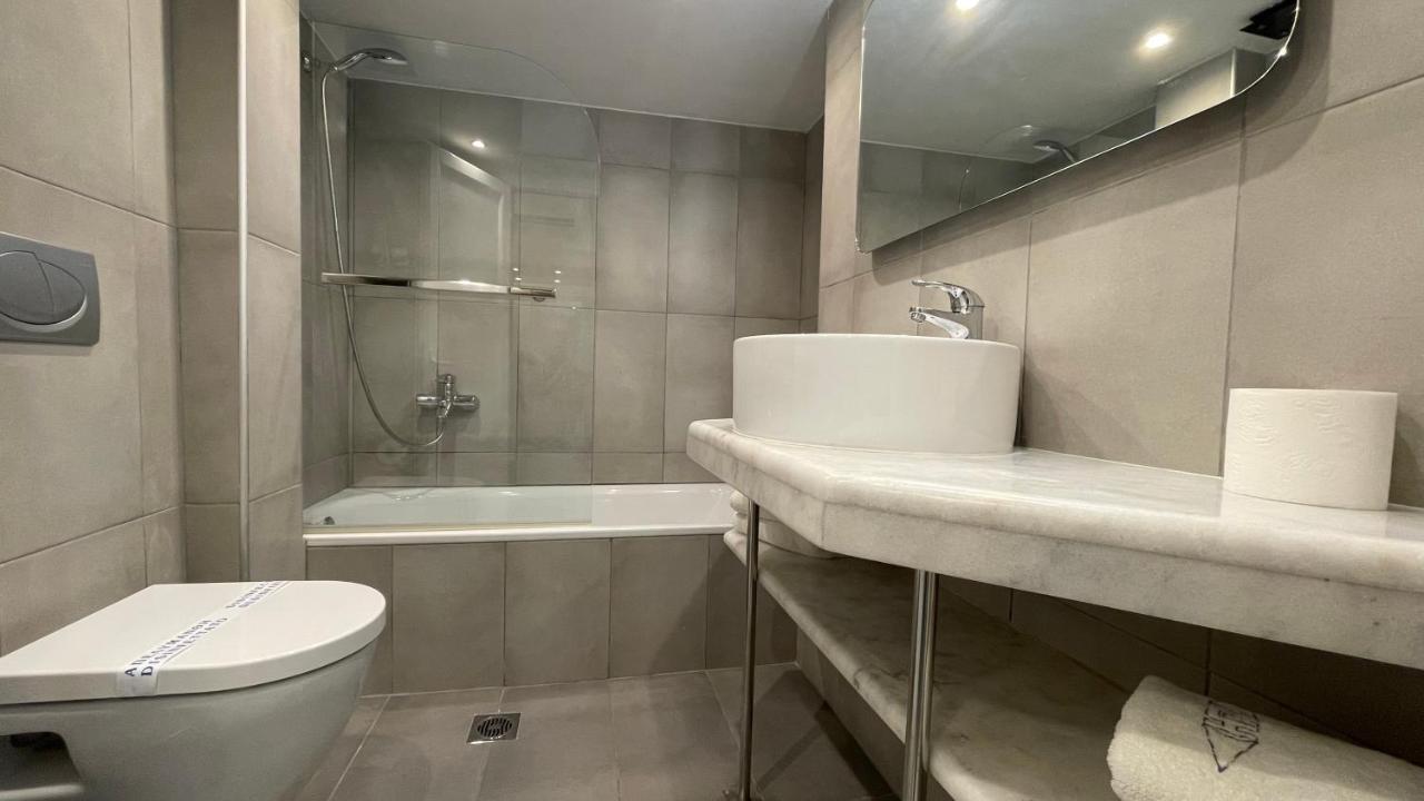 Hotel Atlanta Патра Экстерьер фото