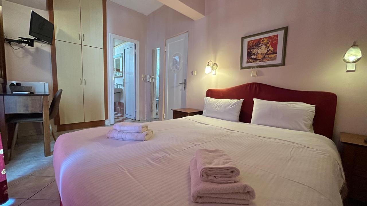 Hotel Atlanta Патра Экстерьер фото